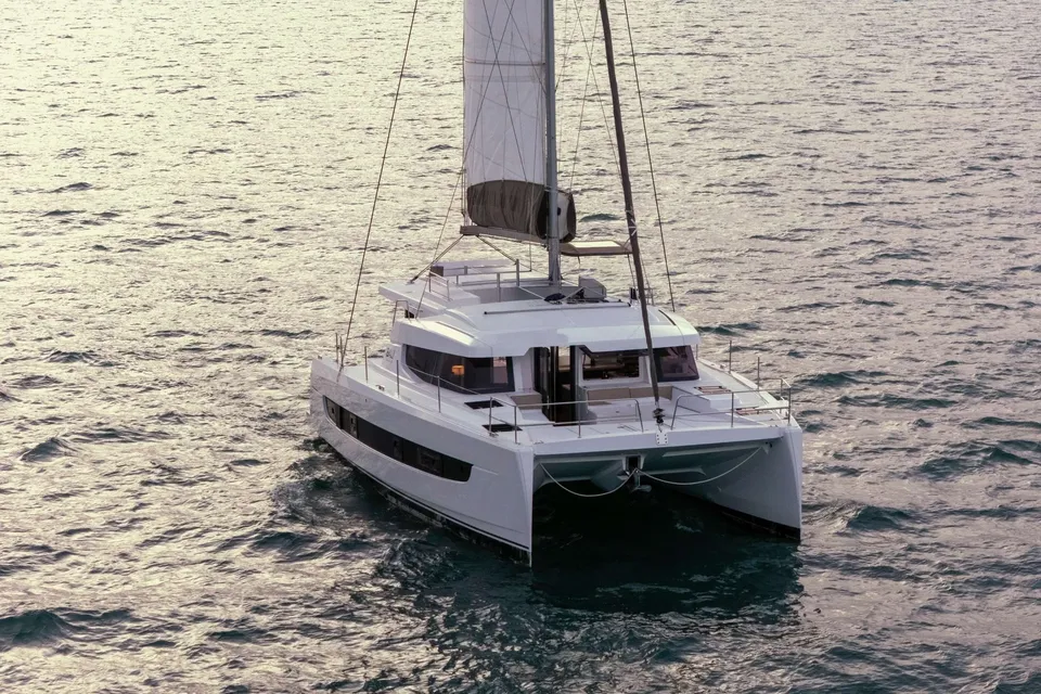 Aerial view of Lunara sailing toward the camera